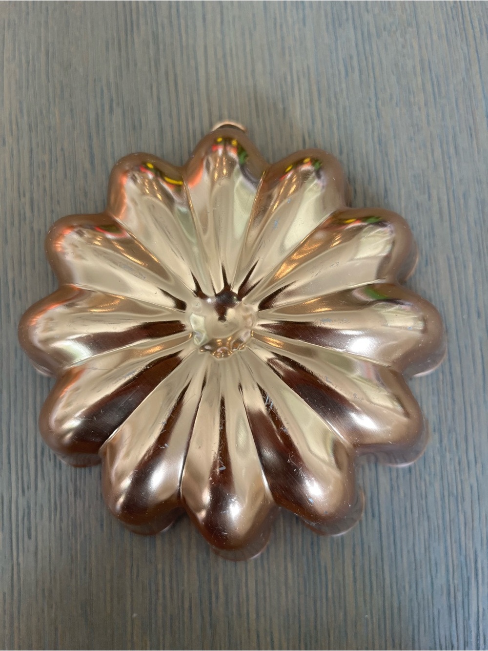 Copper toned jello mold